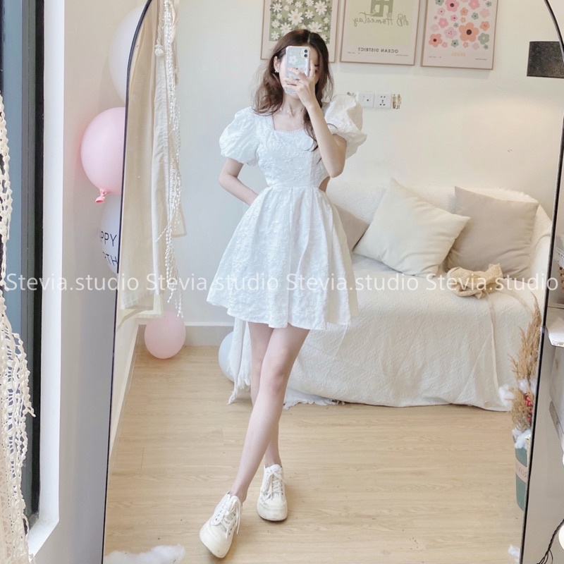 Stevia.studio - Váy gấm trắng cổ vuông - 3 size Xs, S, M