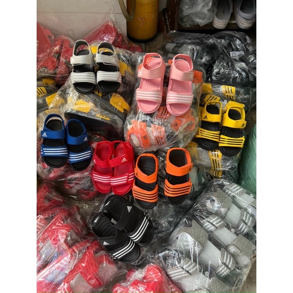Giày sandal xốp nhẹ mềm cho bé trai bé gái