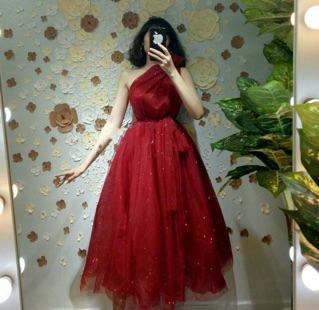 ĐẦM LỆCH VAI NƠ