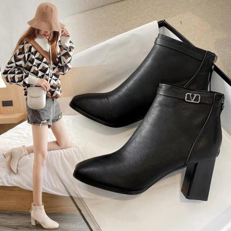 Giày Boot Nữ, Giày Boot Cổ Thấp Gót Cao 5 Cm Siêu Đẹp Da Mềm Hai Màu Đen - Kem Trắng Hàng Cao Cấp