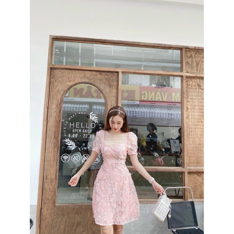 Đầm ren hoa nổi form A