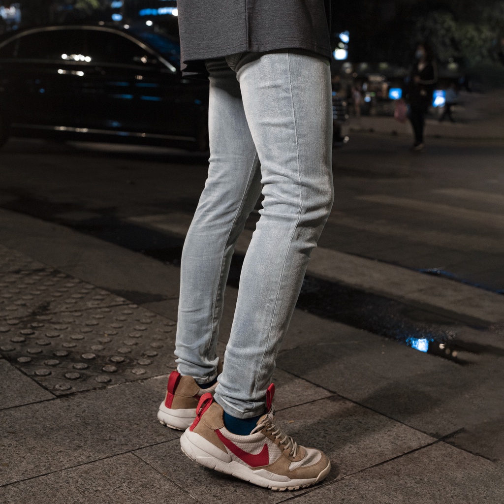 Quần Skinny Jeans Nam Màu Xanh Nhạt Trơn Chất Liệu Cotton Co Giãn Ống Đứng Dáng Ống Ôm Chân Chuẩn Skinny