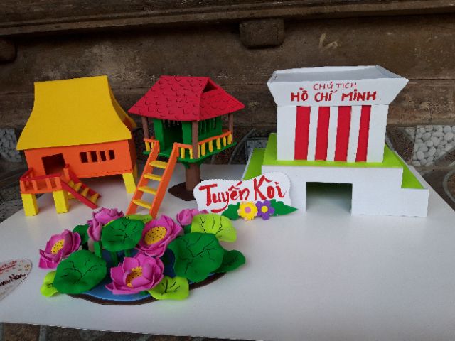 Mô hình lăng bác,nhà sàn,hồ sen, chùa 1 cột tháp rùa. Cđ quê hương đất nước,Bác Hồ