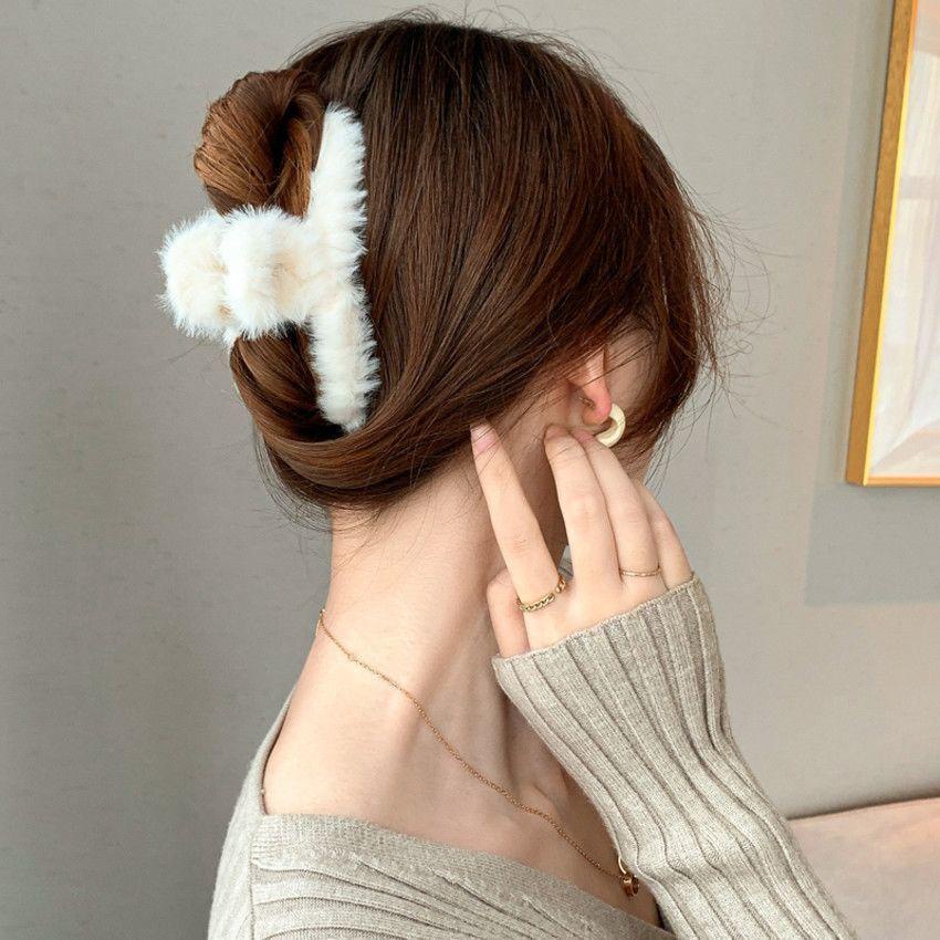 Kẹp tóc càng cua phủ lông nữ tính thời trang hottrend Hàn Quốc Mely