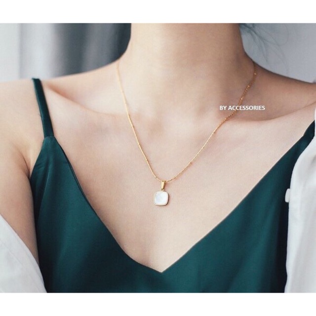 Dây chuyền titan mặt vuông cẩm xà cừ không gỉ