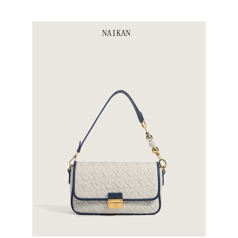 [SẴN] Túi kẹp nách vân sóng nổi dây charm nữ tính_kèm 2 dây đeo dài/ngắn