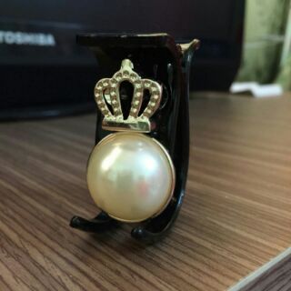 Gấp tóc ngọc trai hình vương miện