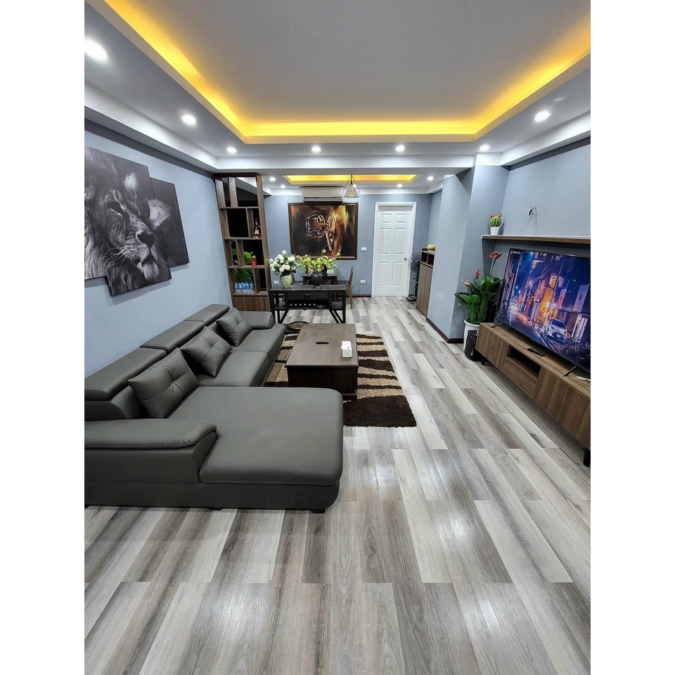 SÀN NHỰA GIẢ GỖ dày 2mm có keo sẵn bóc dán loại 1 HCM
