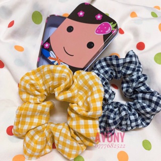 Cột tóc vải scrunchies caro vừa