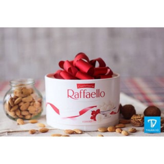 Hộp dừa nơ ferrero Raffaello