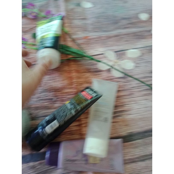 Sữa rửa mặt hàng chọn giá rẻ cho khách