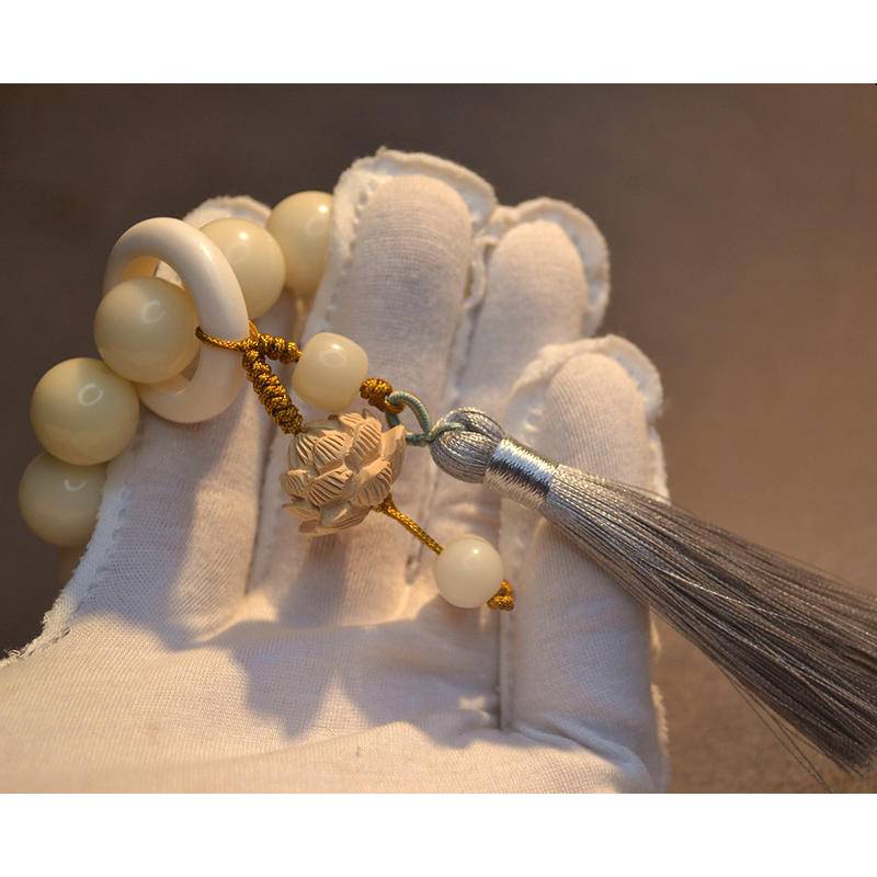 Chuỗi Hạt Bồ Đề 18 Hạt 15mm Màu Trắng