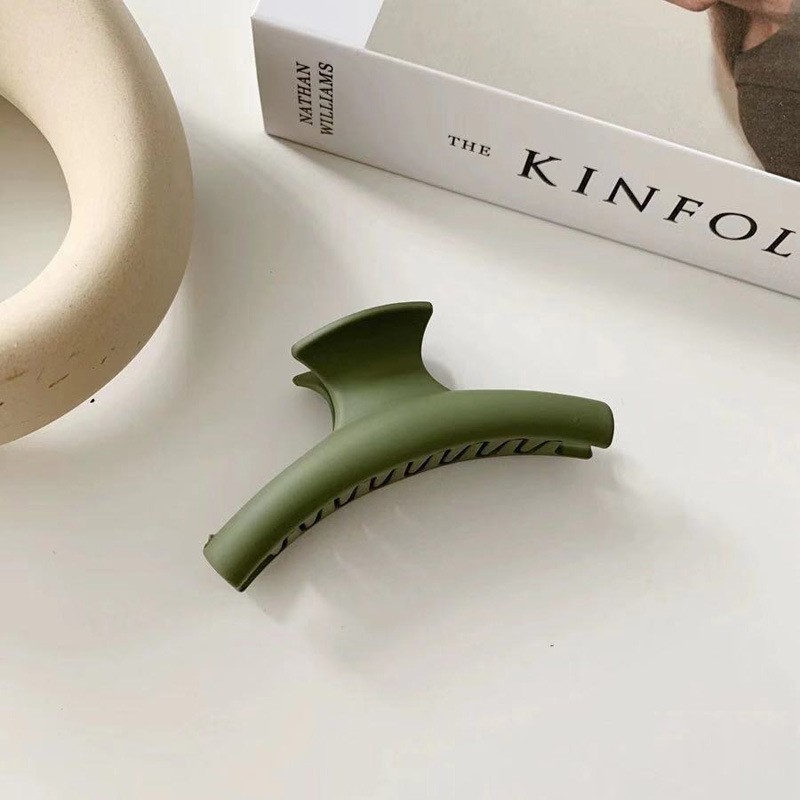 Female Medium Grasp Clip Back Simple Headdress