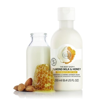 sữa tắm chiết xuất từ mật ong và hạnh nhân the body shop