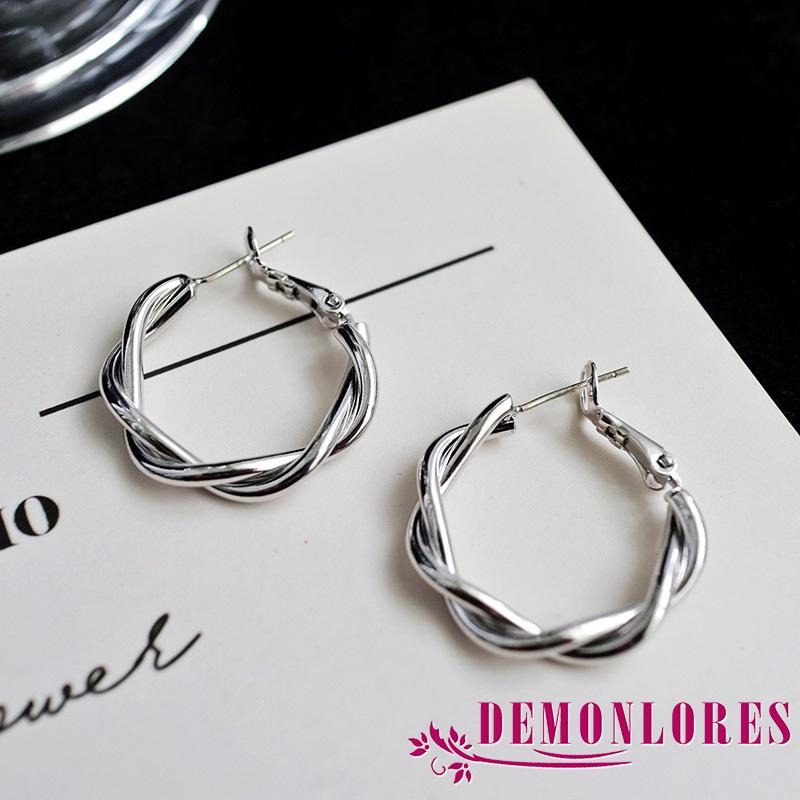 Hoa tai hình tròn màu sắc tinh tế thời trang dành cho nữ