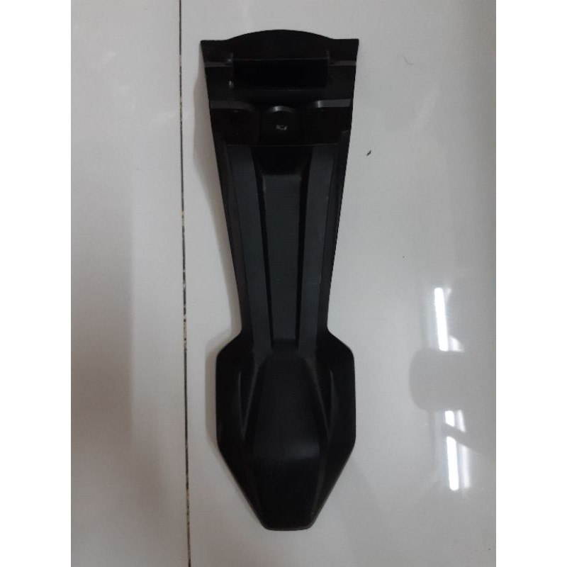 cóc chụp đuôi dè sau winner v1