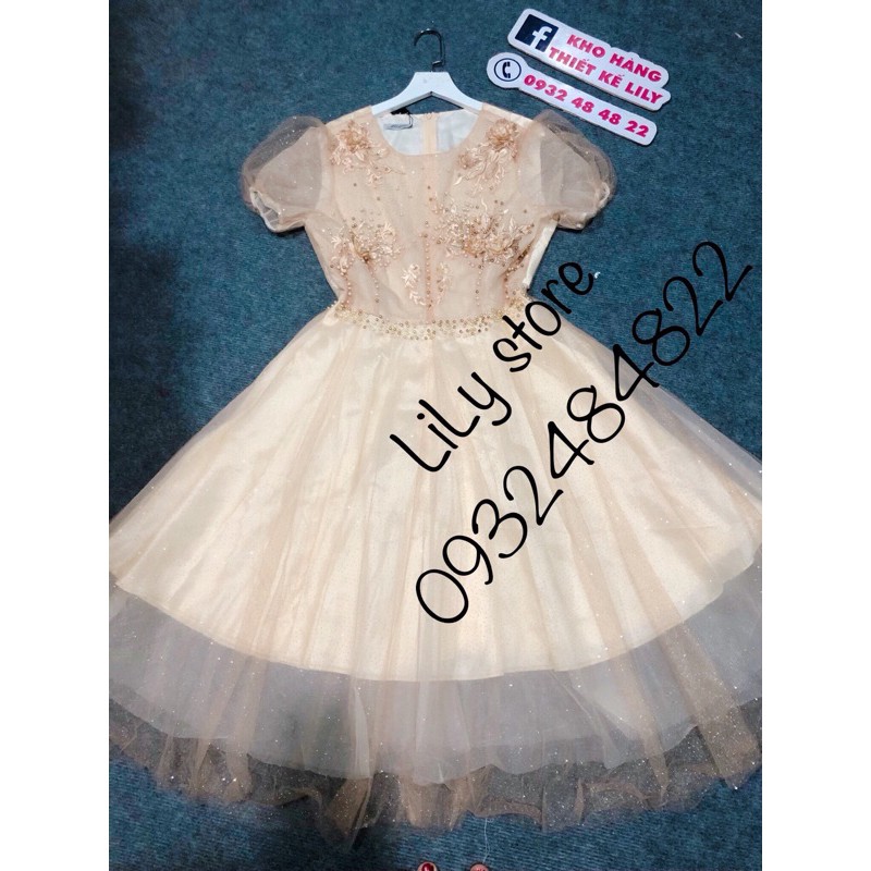 ĐẦM CÔNG CHÚA KẾT HOA VÀ CƯỜM