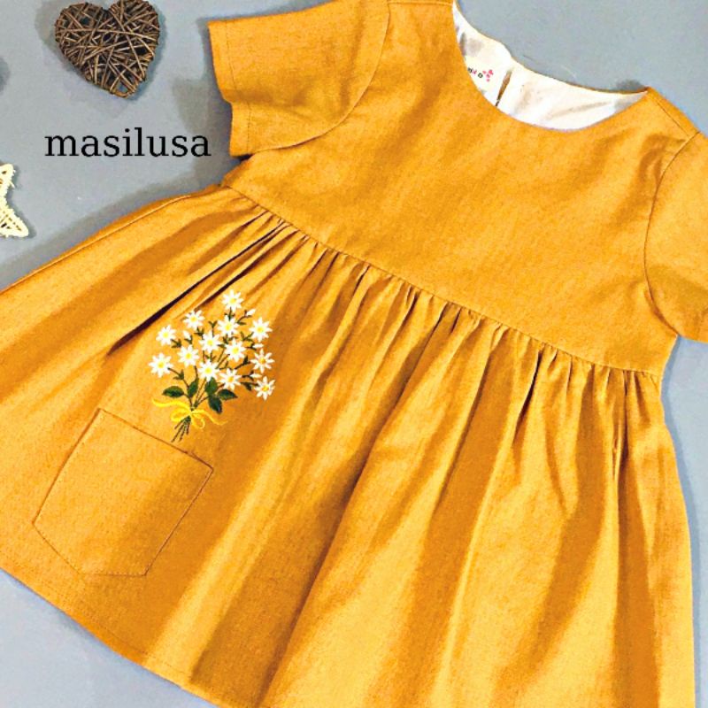 Đầm thêu linen cho bé gái mùa hè