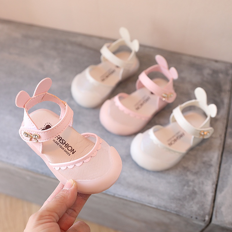 Sandal tập đi chống vấp cho bé gái từ 0-2 tuổi quai dán phối viền tai Thỏ dễ thương đế chống trơn trượt M866