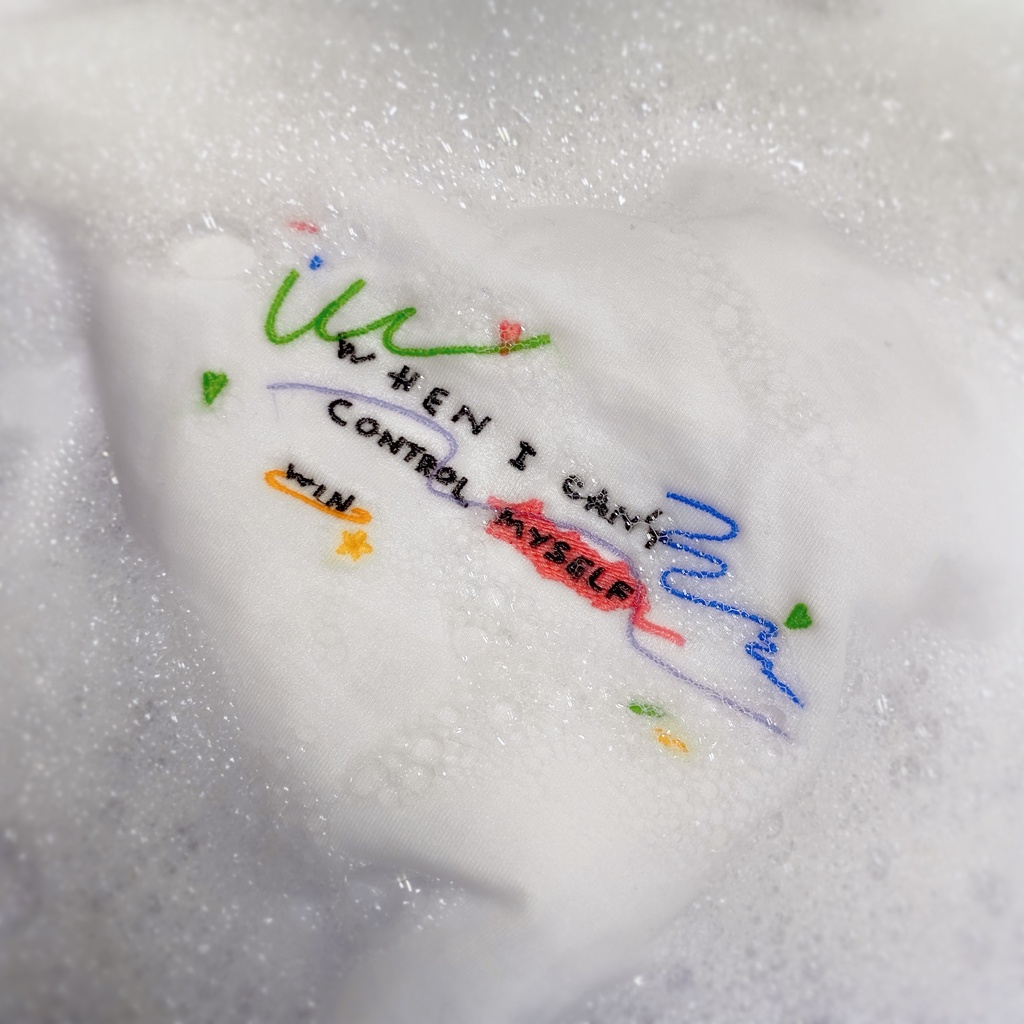 Áo thun tay ngắn nam nữ đơn giản vải cotton thoáng mát thêu Can't Control Myself thiết kế WHENIMNASTY