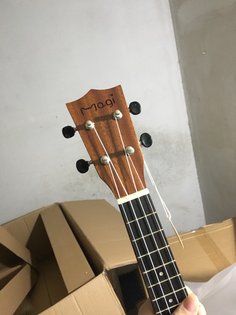 (RẺ VÔ ĐỊCH) ĐÀN UKULELE CONCERT GỖ ĐẬM