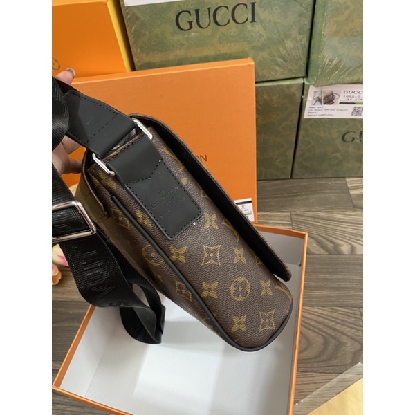 TÚI NAM ĐEO CHÉO LOGO SPSL SZ 26