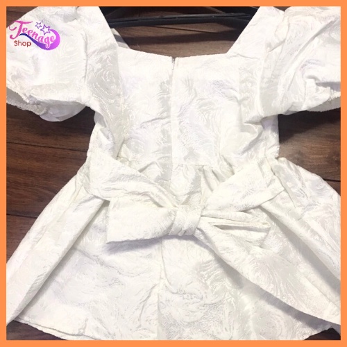 Áo babydoll cổ vuông gấm tay phồng cột nơ sau kiểu Hàn Quốc