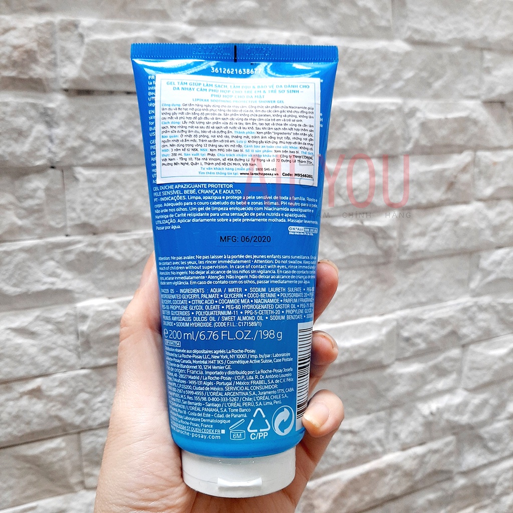 La Roche Posay LIPIKAR Soothing Protecting Shower Gel - Gel tắm làm sạch, làm dịu bảo vệ da nhạy cảm