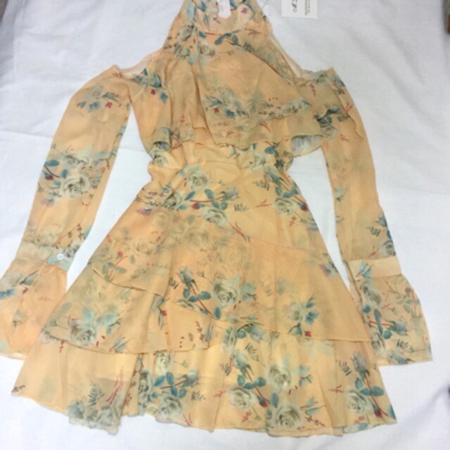 [ẢNH THẬT/ Sẵn] Đầm hoa nhí khoét vai thư ký Kim. Váy hoa tay bèo hai tầng. | BigBuy360 - bigbuy360.vn