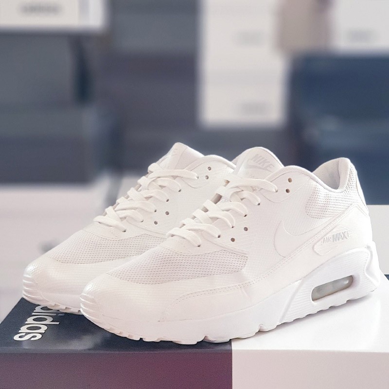 【Giày chạy thể thao】Giày Nike Air Max 90 Ultra 2.0 Essential, size 42, real 2hand