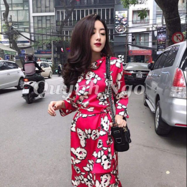 Đầm hoa Zara