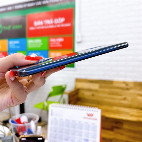 Bộ vỏ Realme 8 4G, hàng đẹp nấu máy chuẩn