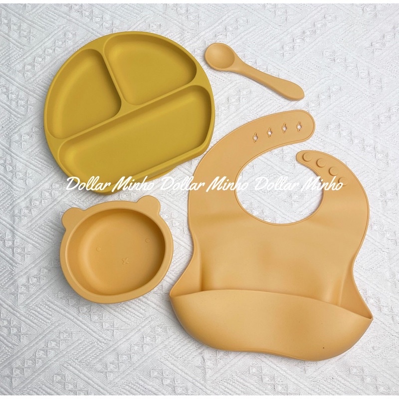 Set silicon khay 3 ngăn kèm bát, yếm, thìa