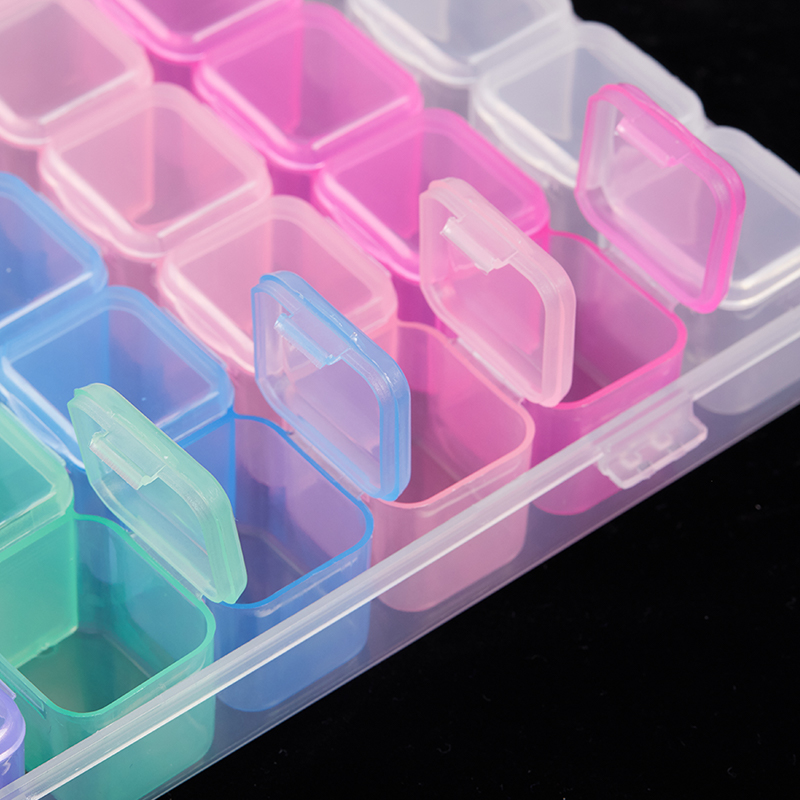 Hộp Đựng Hạt Nhựa 28 Ngăn Nhiều Màu Sắc