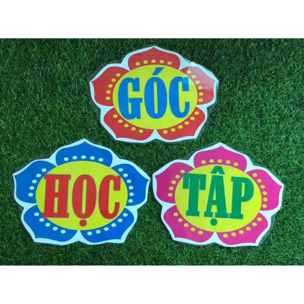 Góc học tập , kích thước a4, sẵn băng keo dán tường