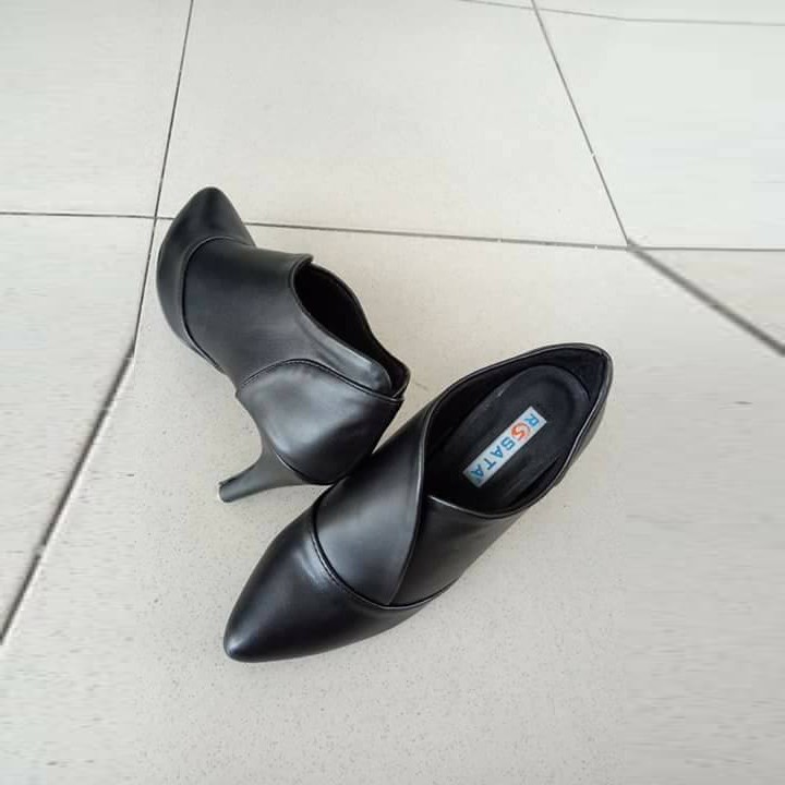 Giày boot nữ cổ thấp đế cao 7cm màu đen thời trang hàng hiệu rosata ro35