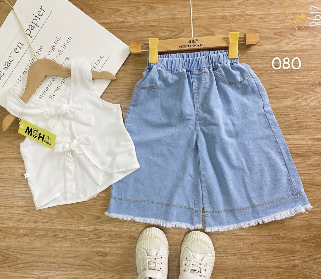 Set áo croptop và quần jean ống rộng cho bé gái 12 đến 25kg