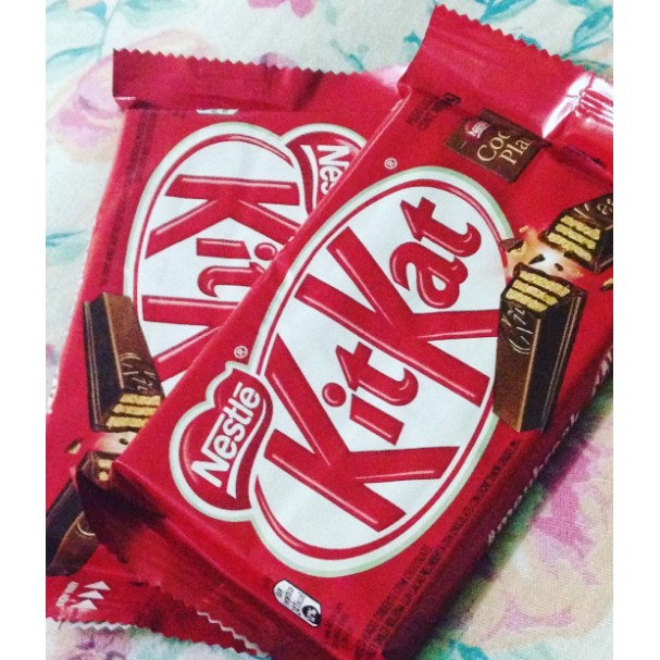 Kitkat sô cô la Đen - Nhật Bản