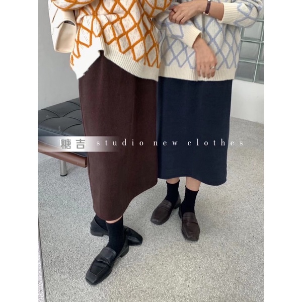 Chân váy dài nhung tăm free size cạp chun dễ mặc lên dáng siêu xinh | BigBuy360 - bigbuy360.vn