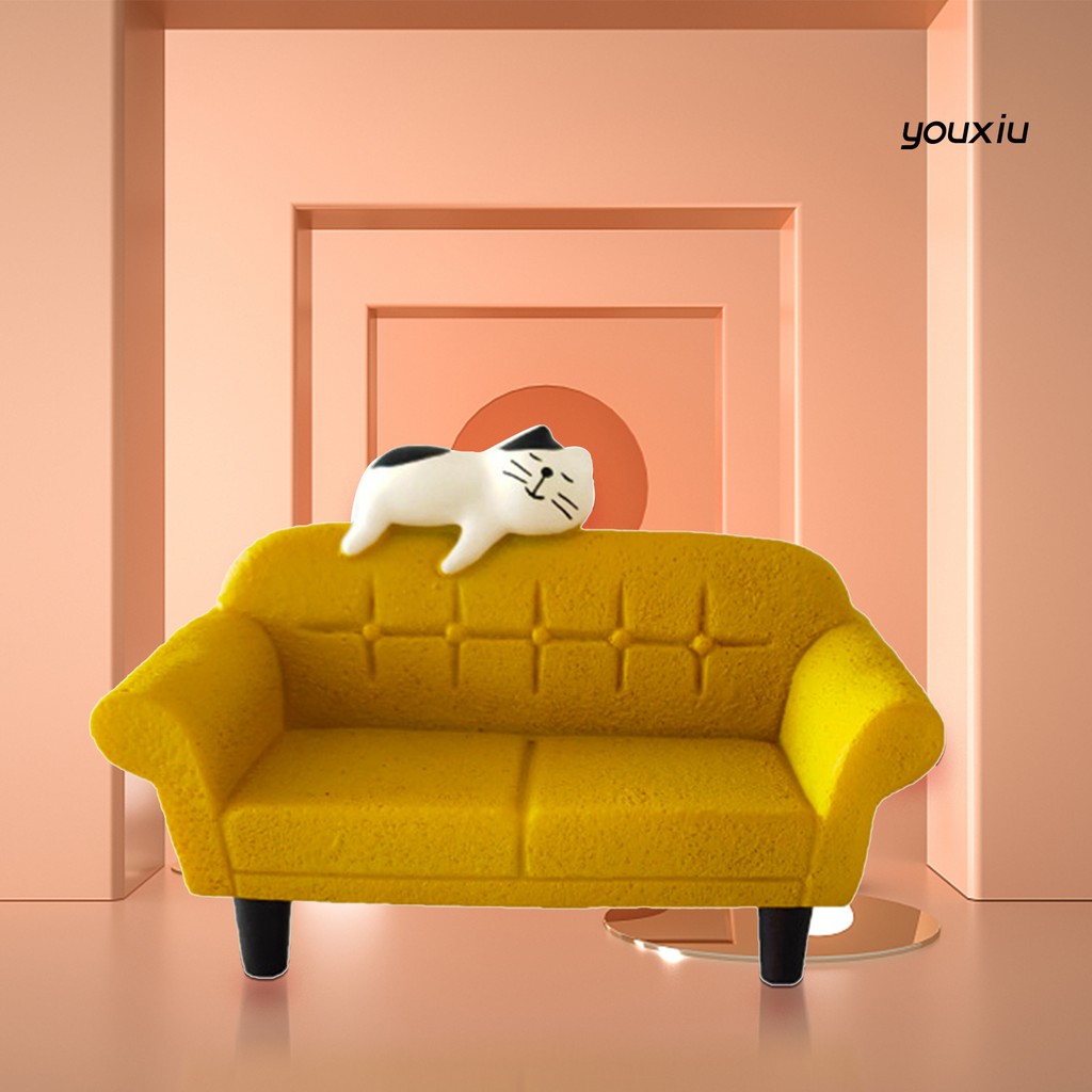 Mô hình ghế sofa và chú mèo hoạt hình đáng yêu mini dành cho trang trí nhà búp bê