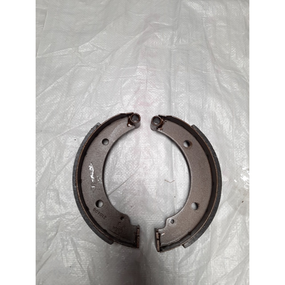 Bộ má phanh,bố thắng, 2 chiếc loại đường kính 16cm dùng lắp ráp thay thế cho cầu sau xe 3 bánh,4 bánh