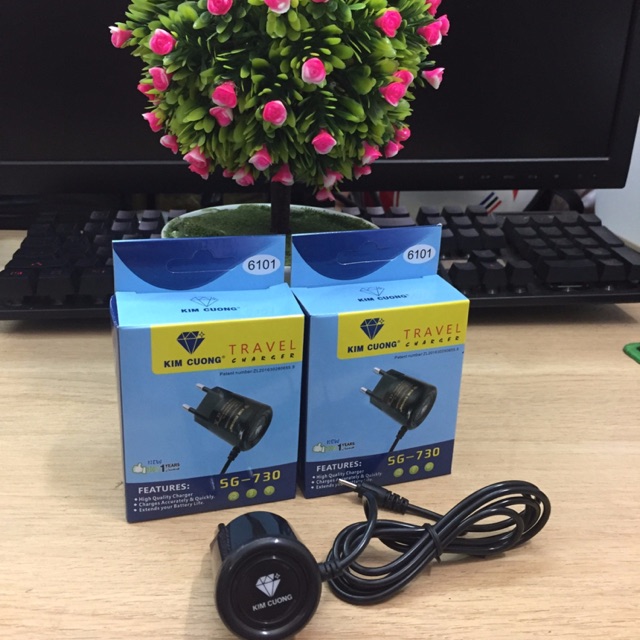 Cốc sạc Nokia chân kim