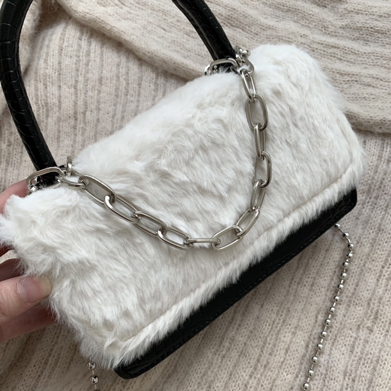 Túi da phủ lông kèm chain-2020