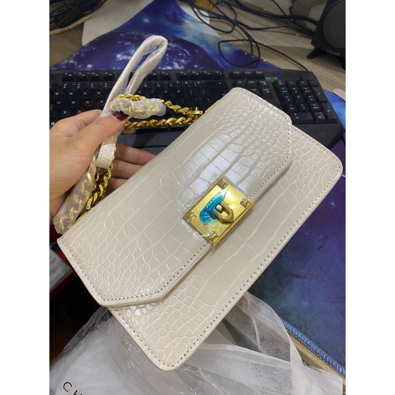 Túi CNK khóa nhọn ❌ RẺ VÔ ĐỊCH ❌ vân bóng sang trọng 23cm
