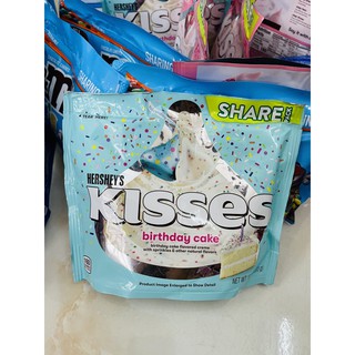 Socola Kisses Birthday Cake 283gram.