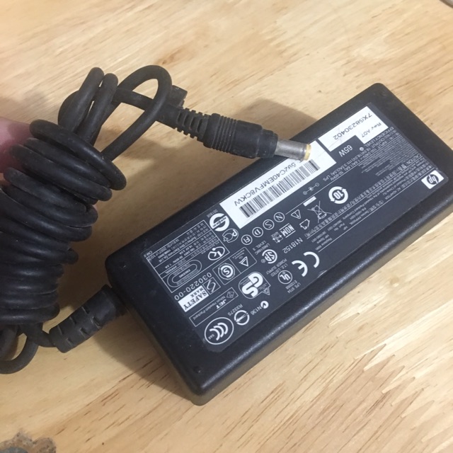 Nguồn adapter 19V HP dùng chế quạt Brushless BLDC