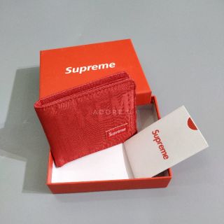 Ví Supreme