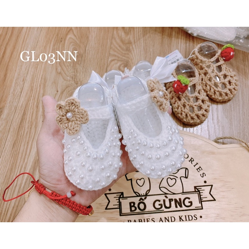 Giày len bé sơ sinh