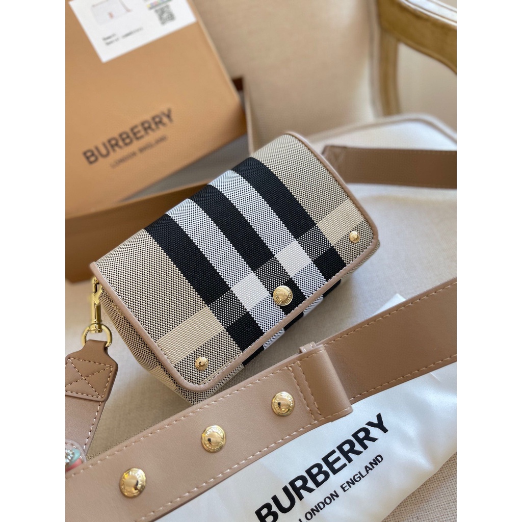 Túi Đeo Chéo Burberry Phong Cách Thể Thao Sang Trọng Thời Trang Cho Nam Nữ