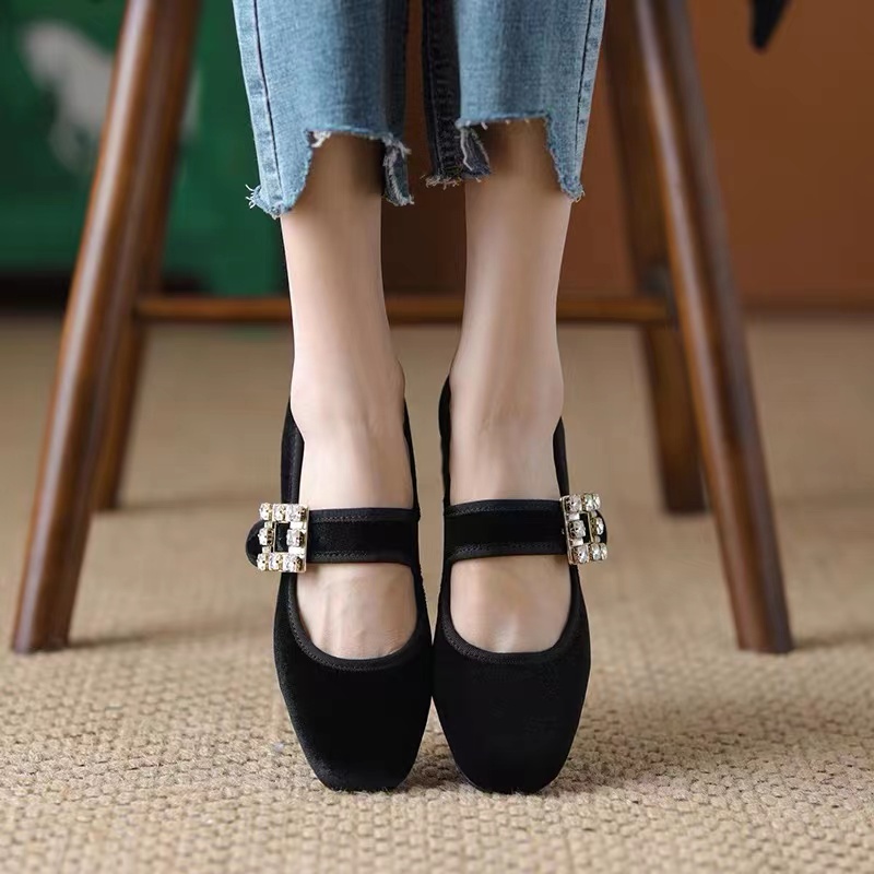 Honypove Giày cao gót mũi vuông chất liệu da bóng đính đá giả dễ phối đồ thời trang cho nữ